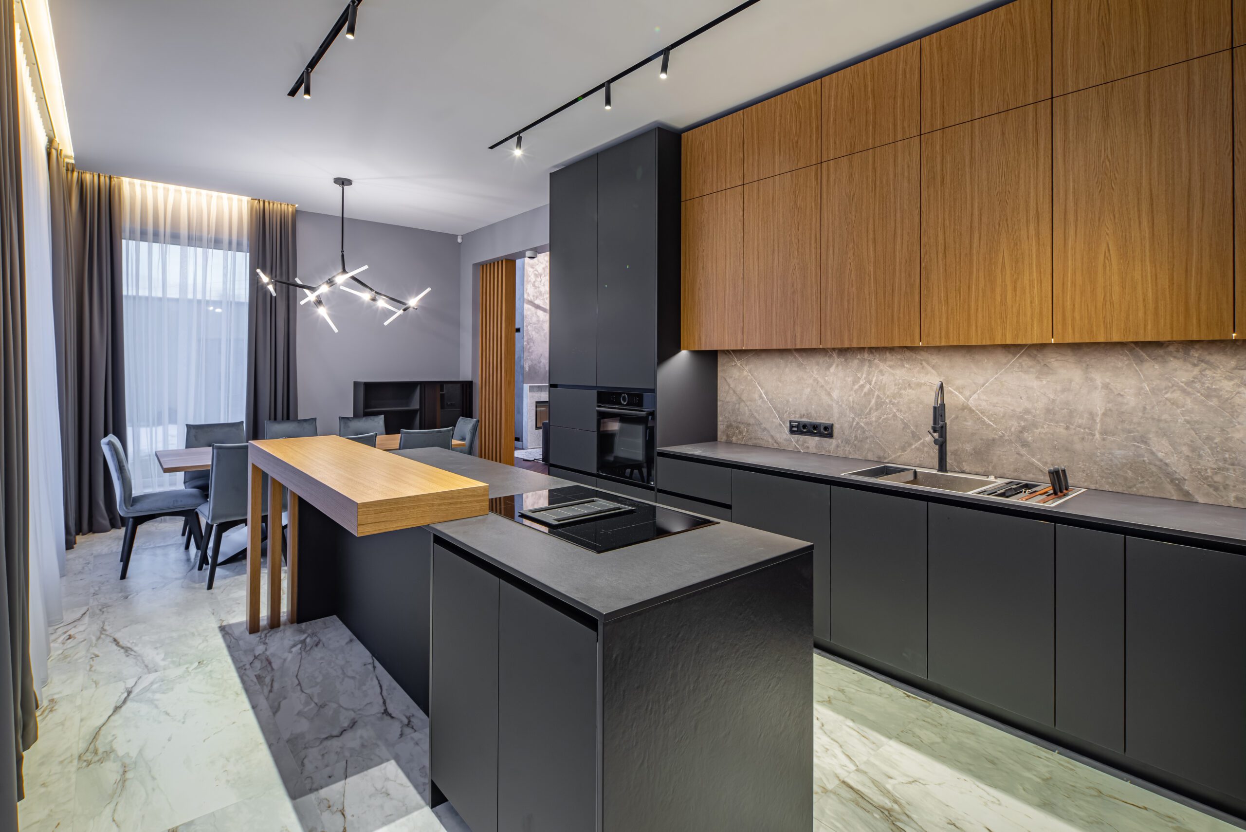 Modern,Interior,Of,Kitchen,In,Luxury,Private,House.,Grey,And Modern Kitchen